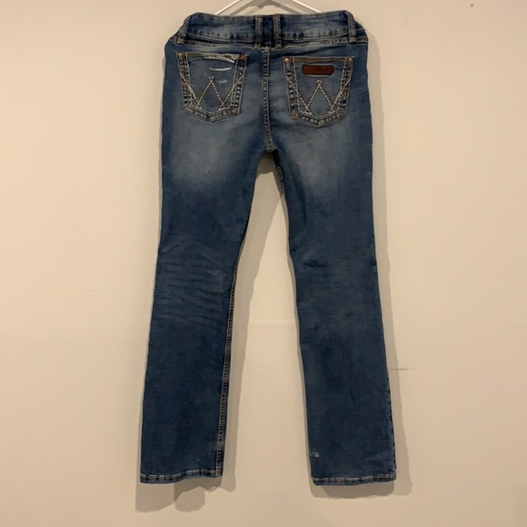 Wrangler Women’s Boot Cut Jeans - Picture 7 of 11